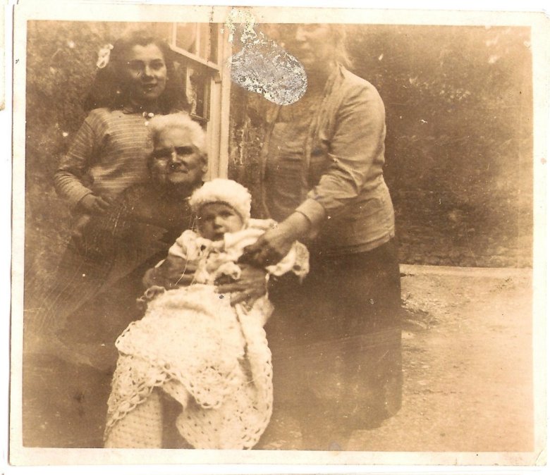 Granny Gill (nee Irwin), Elizabeth McGarr (nee Gill), Baby Morris and Eleanor McGarr (aged 11) in 1931