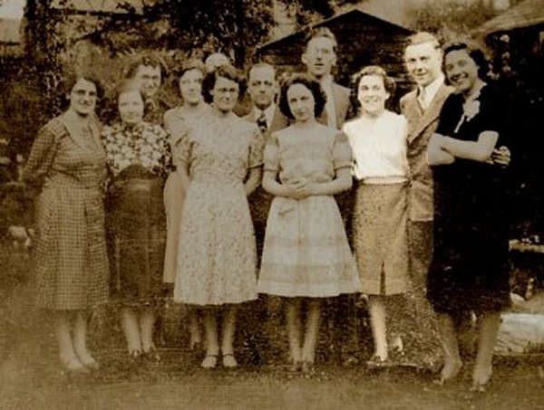 harry and eleanor with ?? friends 