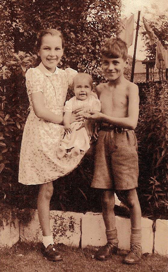 Jean, Michael and Alwyn Denyer